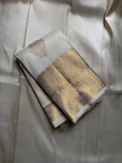 Kanjivaram Silk Saree with Rich Gold Zari Border & Traditional Butti Weaving