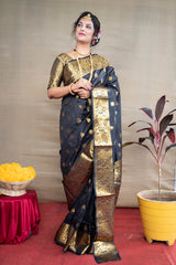 Elegant Black & Gold Jacquard Banarasi Saree with Rich Zari Work