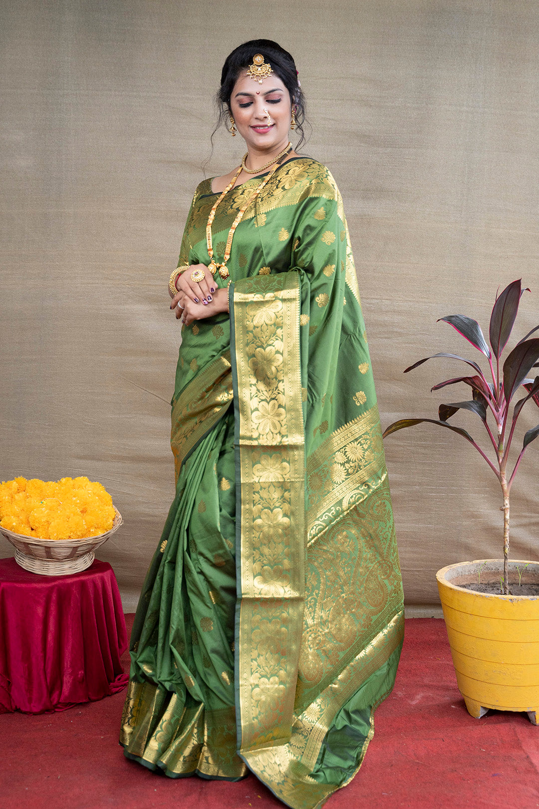 Royal Olive Green Banarasi Jacquard Saree with Luxurious Gold Zari Detailing