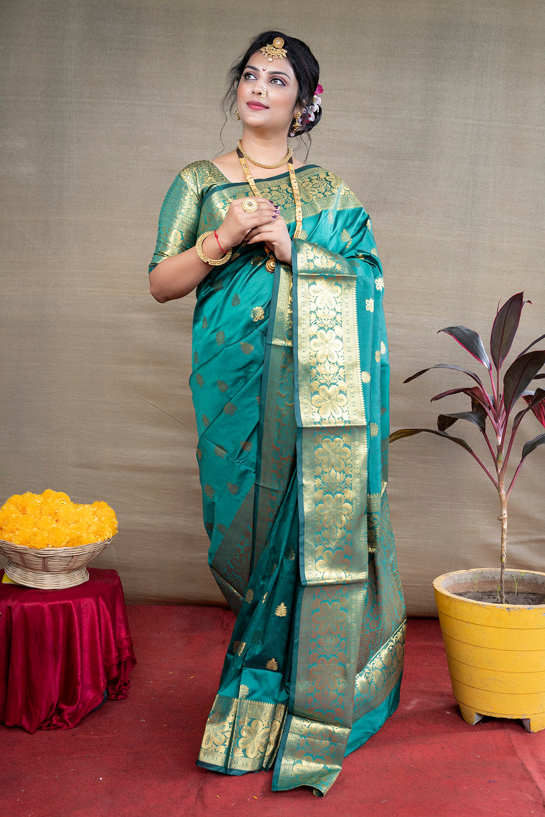Pure Banarasi Jacquard Saree in Lush Green with Grand Gold Zari Accents