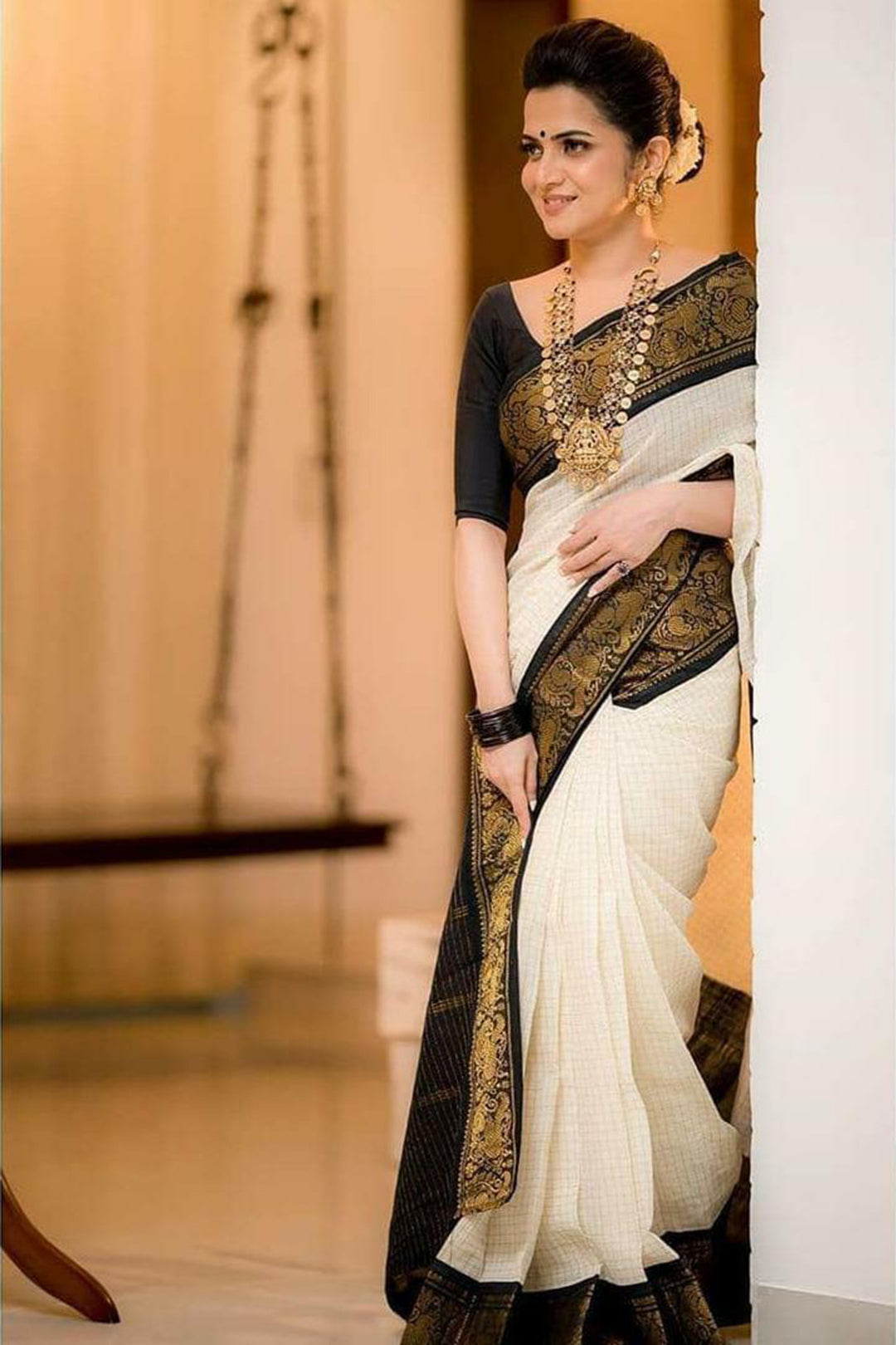 Moiety Off White Soft Banarasi Silk Saree With Panoply Blouse Piece