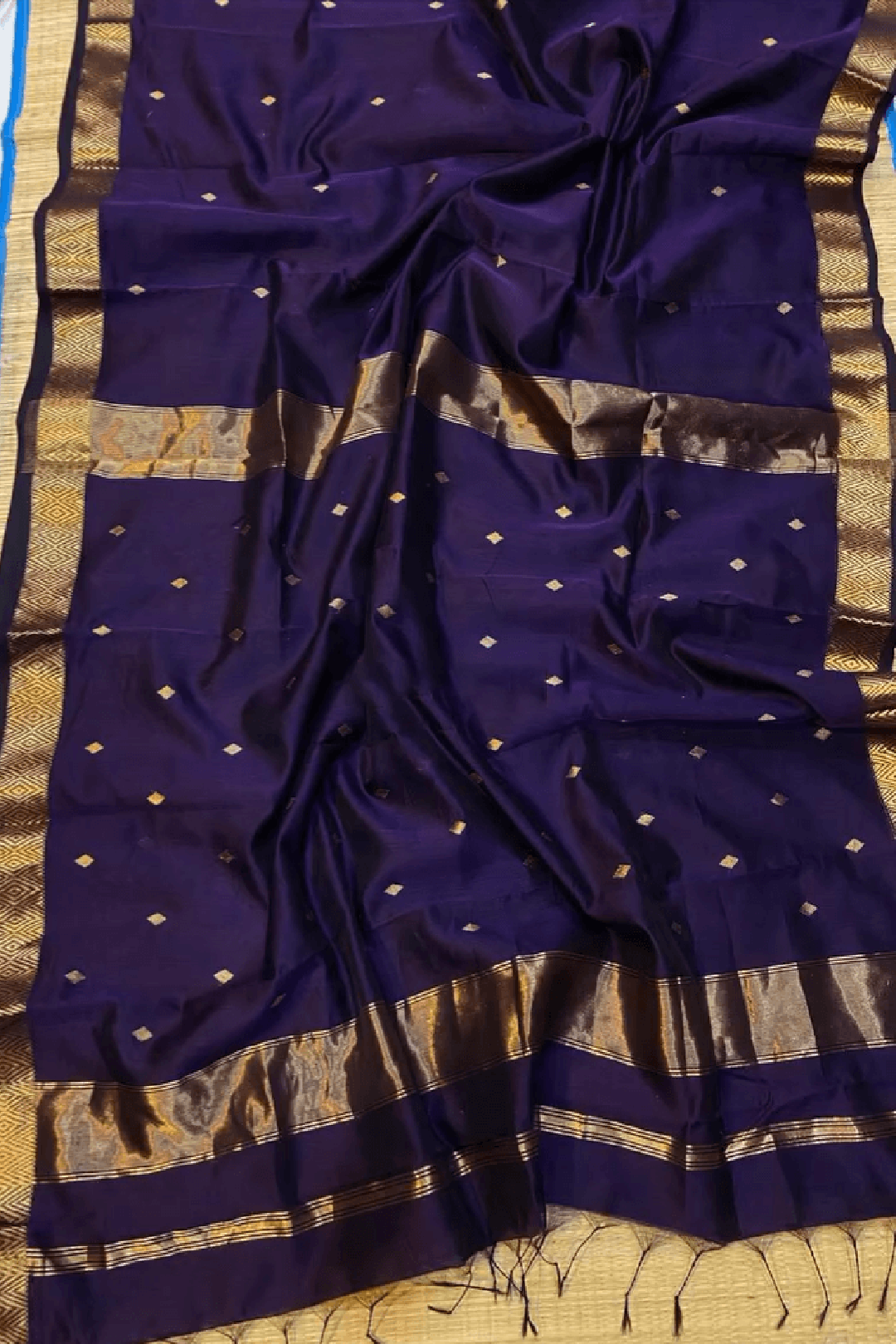 Bollywood Style Purple Silk Saree With Majestic Blouse Piece