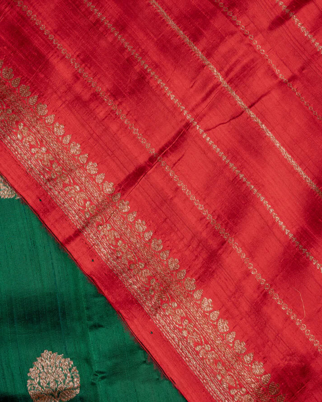 Surpassing Dark Green Soft Silk Saree With Dazzling Blouse Piece