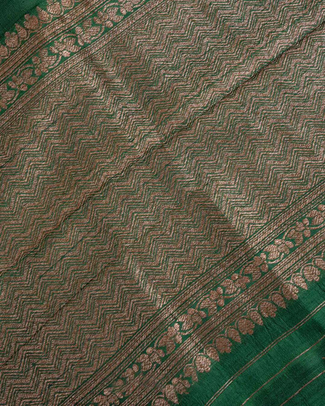 Surpassing Dark Green Soft Silk Saree With Dazzling Blouse Piece