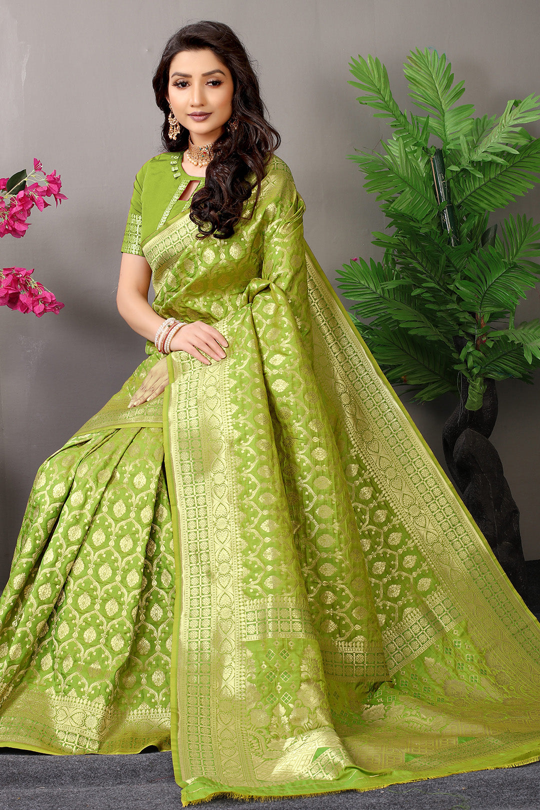 Parrot Elegance: Leaf Green Banarasi Silk Saree with Grand Gold Zari Work