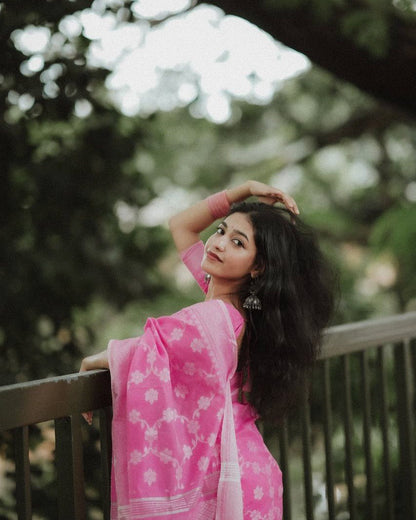 Elegant Pink Banarasi Soft Silk Saree With Classic Minimal Design