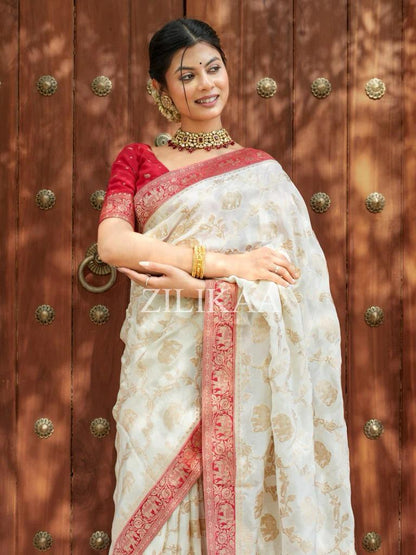 Radiant Banarasi Soft Silk Saree With Minimal Elegance & Rich Finish