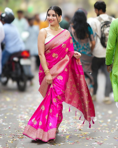 Regal Banarasi Soft Silk Saree With Classic Minimal Design