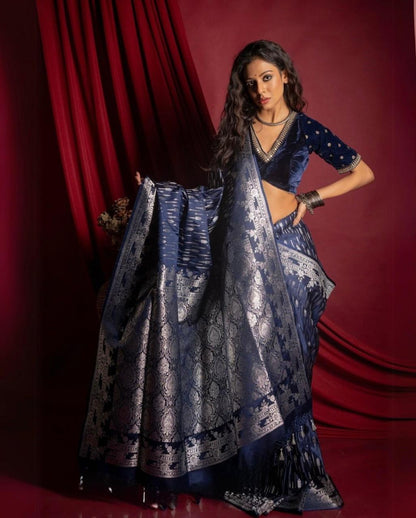 Elegant Banarasi Soft Silk Saree With Minimal Charm & Rich Color
