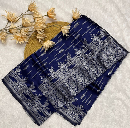 Elegant Banarasi Soft Silk Saree With Minimal Charm & Rich Color