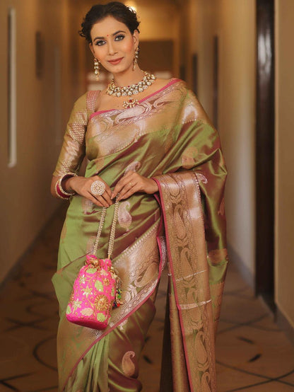 Banarasi Soft Silk Saree With Minimal Elegance & Festive Radiance