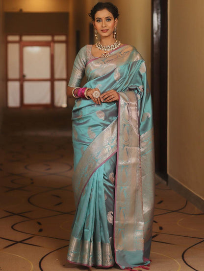 Banarasi Soft Silk Saree With Minimal Elegance & Festive Radiance