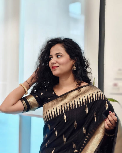 Banarasi Soft Silk Saree With Minimal Elegance & Classic Charm