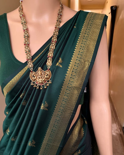 Banarasi Soft Silk Saree With Minimal Elegance & Vibrant Tone