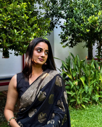 Banarasi Soft Silk Saree With Minimal Elegance & Refined Weave