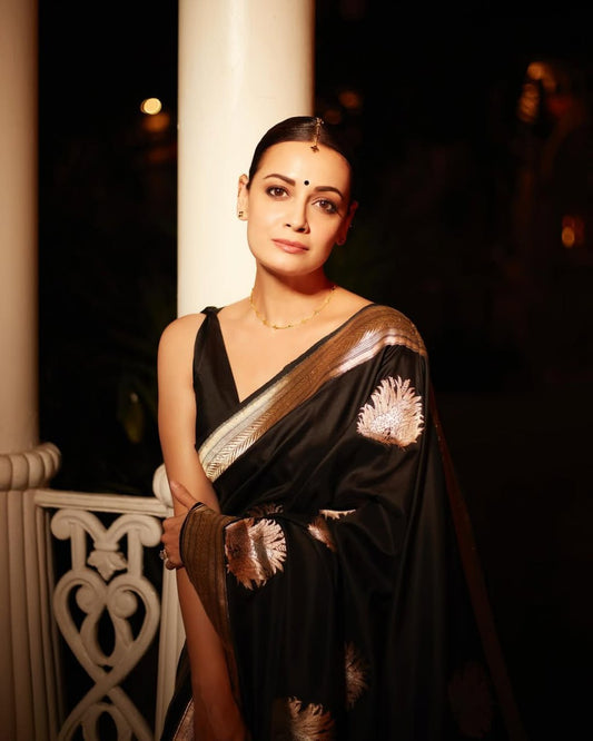 Banarasi Soft Silk Saree With Minimal Charm & Classic Appeal