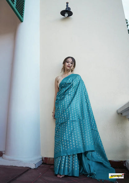 Magenta Banarasi Soft Silk Saree with Zari Butta Motifs