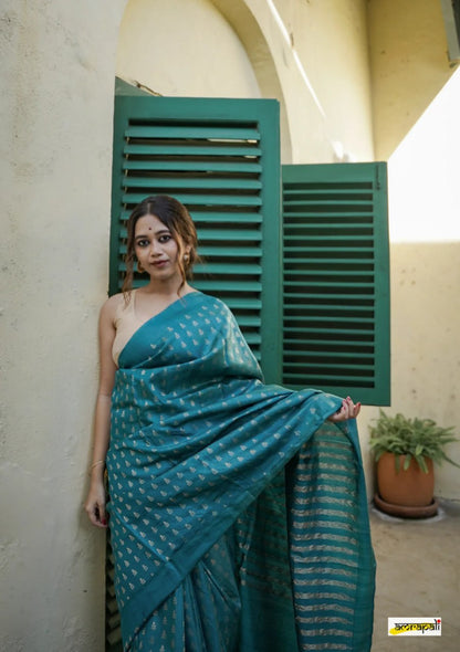 Magenta Banarasi Soft Silk Saree with Zari Butta Motifs
