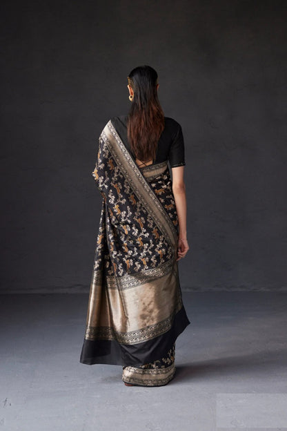 Aaryahi Panthera Banarasi Soft Silk Saree – Heritage Animal Motif Weave