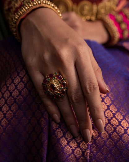 Ruhani Magenta Majesty Banarasi Soft Silk Saree – The Essence of Royal Tradition