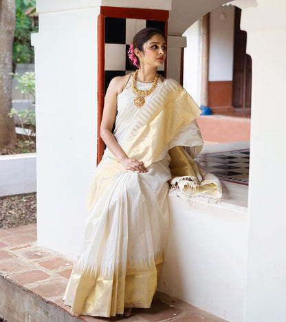 Elegant Kerala Kasavu Cotton Saree with Golden Zari Border – Traditional South Indian Temple Wear