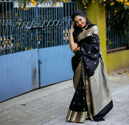 Timeless Black Kanjivaram Silk Saree with Golden Zari Border & Butta Weaving
