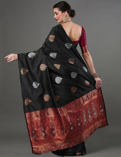 Kanchipuram Banarasi Silk Saree – Traditional Elegance Redefined