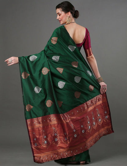 Kanchipuram Banarasi Silk Saree – Traditional Elegance Redefined