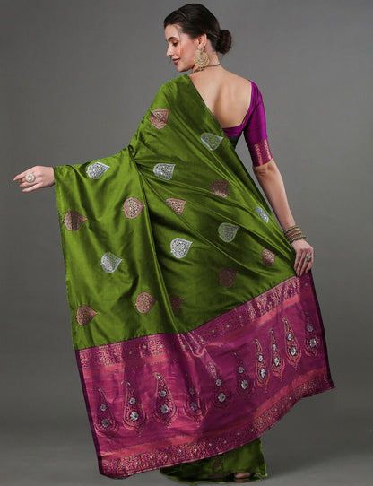 Kanchipuram Banarasi Silk Saree – Traditional Elegance Redefined