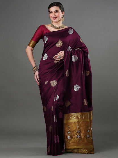 Kanchipuram Banarasi Silk Saree – Traditional Elegance Redefined