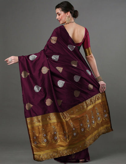 Kanchipuram Banarasi Silk Saree – Traditional Elegance Redefined