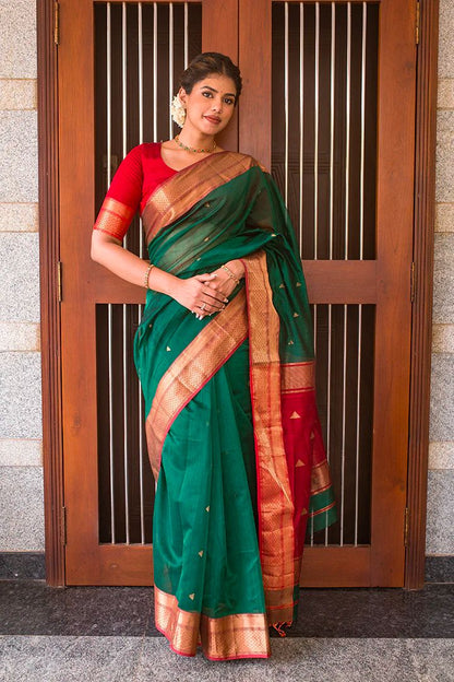 Banarasi Soft Silk Saree with Contrast Border & Rich Pallu