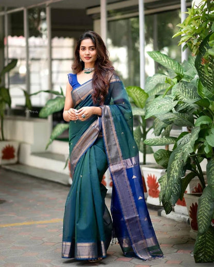 Banarasi Soft Silk Saree with Contrast Border & Rich Pallu