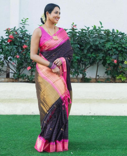 Banarasi Soft Silk Saree with Golden Zari Border ✨